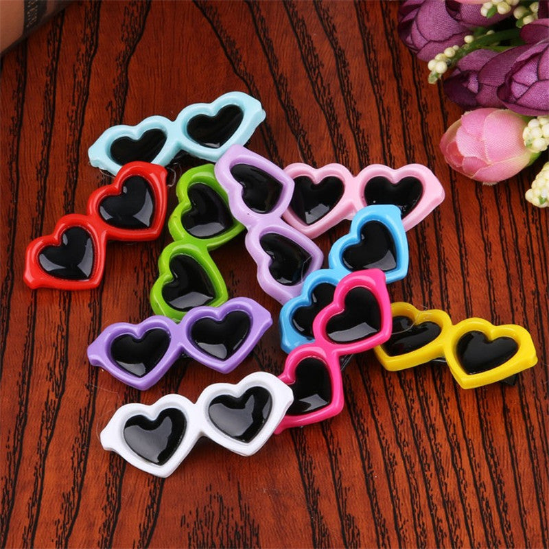 Pet glasses hair clip